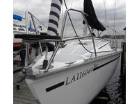 Hunter Marine USA 30T Tall Mast Sloop Click to launch Larger Image