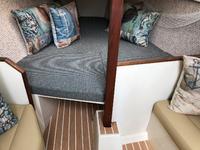 Hunter 23.5 Click to launch Larger Image