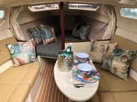 Hunter 23.5 Click to launch Larger Image