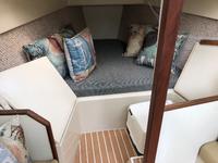 Hunter 23.5 Click to launch Larger Image