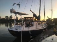 Carius Designed Pilot house Click to launch Larger Image