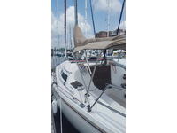 Catalina 30 mark 11 tall rig Click to launch Larger Image