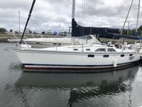 Hunter Legend 35.5 Click to launch Larger Image