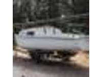 RL Yachts 1981 24' Click to launch Larger Image