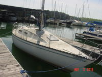 Hunter 33 Click to launch Larger Image