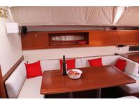 Beneteau Oceanis 50.5 Family Click to launch Larger Image