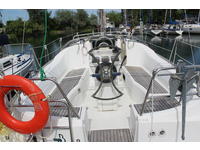 Beneteau 331 Click to launch Larger Image