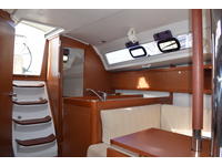Beneteau Oceanis 34 Platinum Click to launch Larger Image