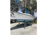 Hunter 25.5 Sloop Diesel Click to launch Larger Image