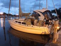 Capital Yachts Newport 30 Click to launch Larger Image