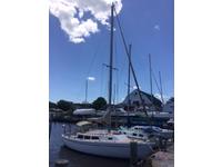 Capital Yachts Newport 30 Click to launch Larger Image