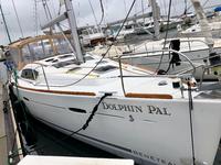 Beneteau Oceanis 40 Click to launch Larger Image