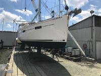Beneteau 41 Oceanis Click to launch Larger Image