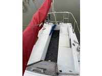 Catalina 25 Tall Rig w/ Pop Top Click to launch Larger Image