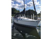 1995 Bay City Michigan 35.5 Hunter Legend 35.5 Sold