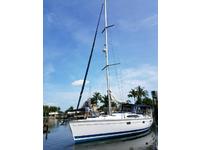Hunter Legend 40.5 Click to launch Larger Image