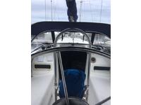 Hunter Hunter 34 1984 Coastal Cruiser Click to launch Larger Image