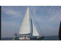 1991 Cape Coral Florida 37 Custom Brewer Custom built thick fiberglass