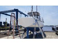 Gulfstar G41 Pilothouse Click to launch Larger Image