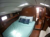 Beneteau Oceanis 411 Click to launch Larger Image