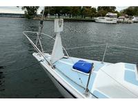 Ericson Yachts 27 Click to launch Larger Image