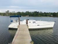 Beneteau 323 Click to launch Larger Image