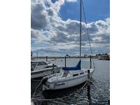 Catalina 25 Tall Rig Swing Keel Click to launch Larger Image