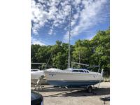 1999 Indian Creek Marina Missouri 24 Hunter 240