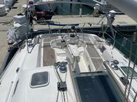Beneteau Oceanis 393 Click to launch Larger Image