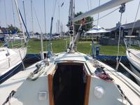Ericson Yachts Olson 911SE Click to launch Larger Image
