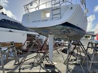 Beneteau Oceanis 43 Click to launch Larger Image