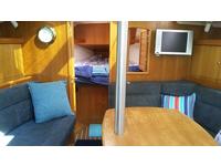 Hunter 36 Click to launch Larger Image