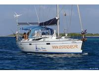 Beneteau Oceanis 430 Click to launch Larger Image