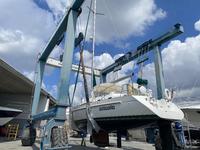 Beneteau Oceanis 40 CC Click to launch Larger Image