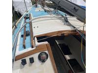 Catalina C27 TALL RIG Click to launch Larger Image