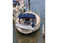 SOLD Island Packet 380 380 Click to launch Larger Image