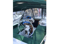 Irwin 38 Center Cockpit Click to launch Larger Image