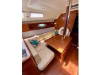 Beneteau 37 Oceanis Click to launch Larger Image