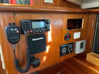 Beneteau 411 Oceanis Click to launch Larger Image