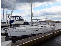 2004 Port Washington Wisconsin 37 Beneteau 373