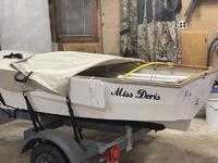 Sumner Sailing Dinghy Click to launch Larger Image