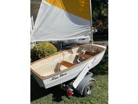 Sumner Sailing Dinghy Click to launch Larger Image