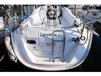 Beneteau Oceanis 281 Click to launch Larger Image