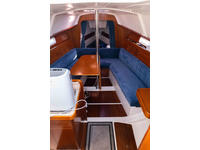 Beneteau Oceanis 281 Click to launch Larger Image