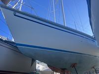 1987 Borden Light Marina Massachusetts 37 Hunter Legend 37