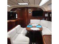 Beneteau Oceanis 440 Click to launch Larger Image