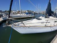Pearson 32' sloop Click to launch Larger Image