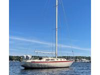 1979 Torresen Marine in Muskegon Michigan 36 Islander Islander 36 tall rig deep keel