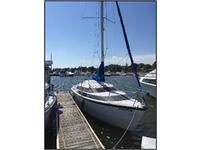 2004 Sheboygan Wisconsin 26 MacGregor Sailboat