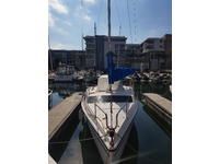 Hunter 23.5 Click to launch Larger Image